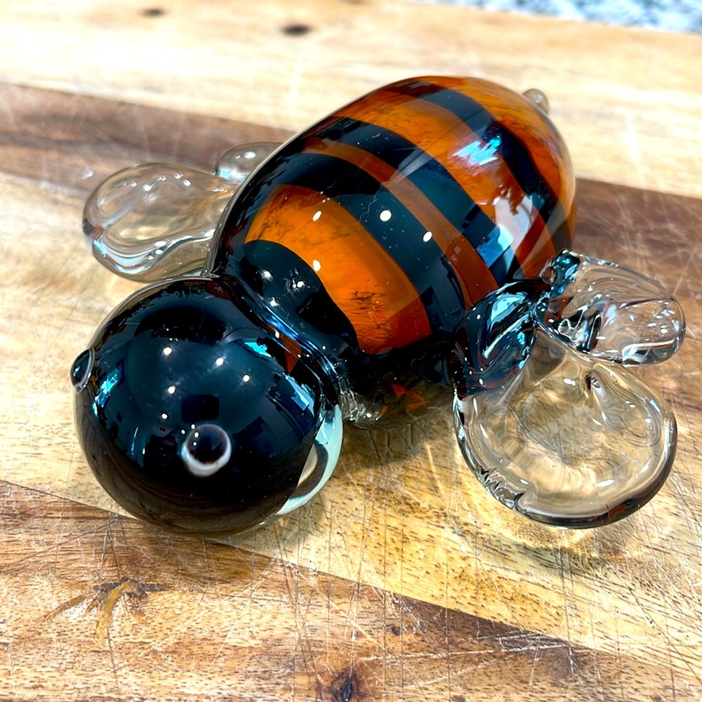 Large Bee paper weight
